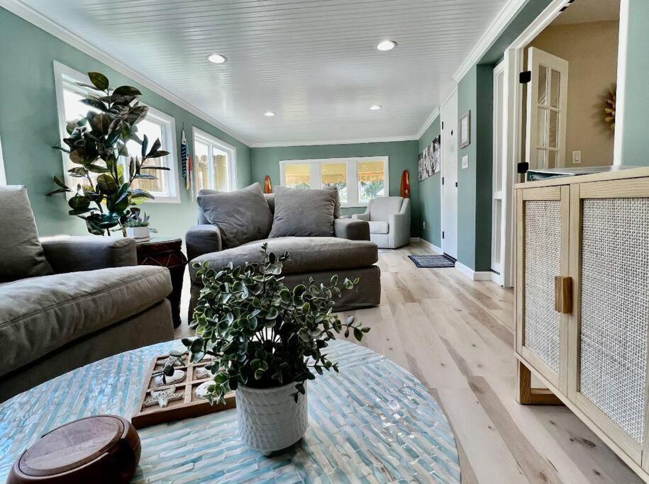 Sea La Vie - Beach Town Charm+Newly Renovated Cocoa Beach Εξωτερικό φωτογραφία